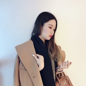 Meet your Posher, Erica